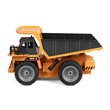 VEVOR RC Remote Control Dump Truck Toy Construction Vehicle Toy 9CH 1:18 Scale