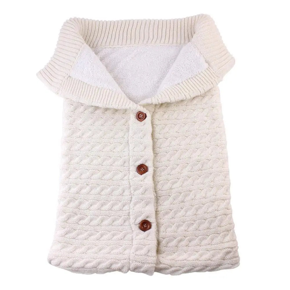 Cuddly Comfort: Winter Warmth for Your Newborn in our Cozy Sleeping Bag!