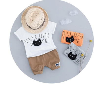 Tiny Trendsetter Ensemble: Marvelous Moments Await in Our Children's T-Shirt Suit – Style That Speaks Volumes!