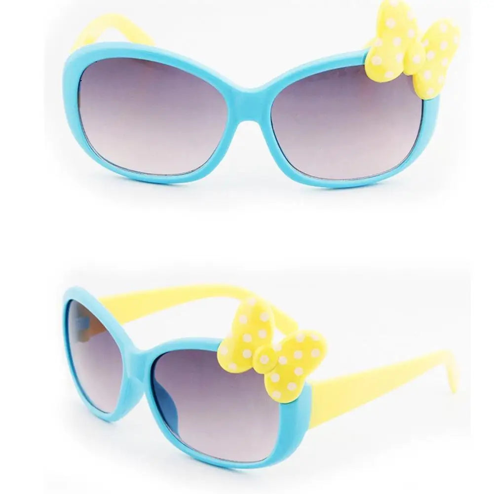 Stay Stylish in the Sun with Children Cartoon Glasses!