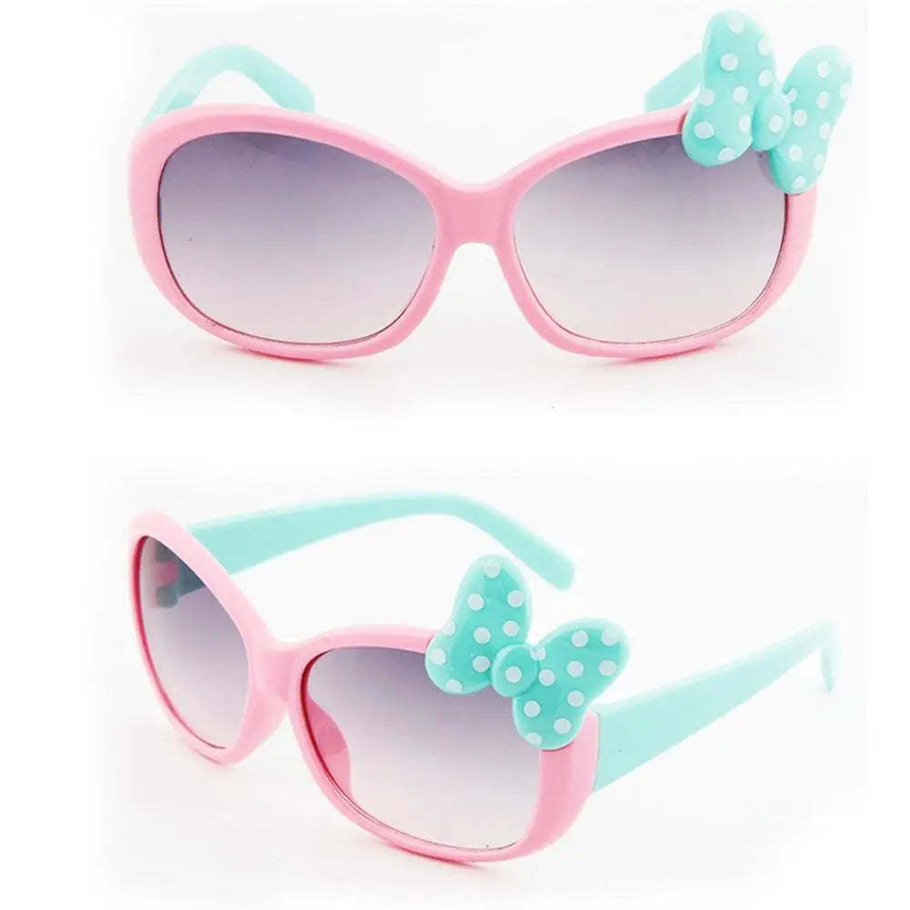 Stay Stylish in the Sun with Children Cartoon Glasses!