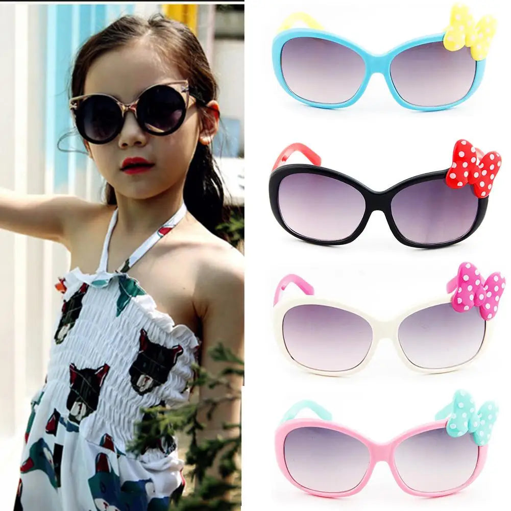 Stay Stylish in the Sun with Children Cartoon Glasses!