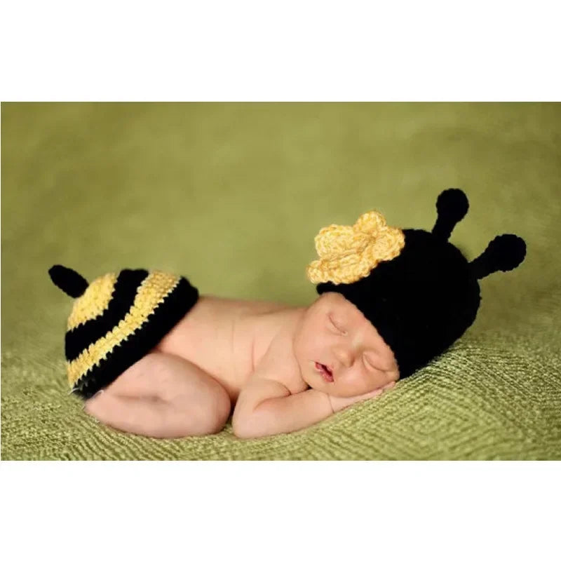 Tiny Treasures: Crochet Knit Costume Set for Unforgettable Newborn Photo Shoots!