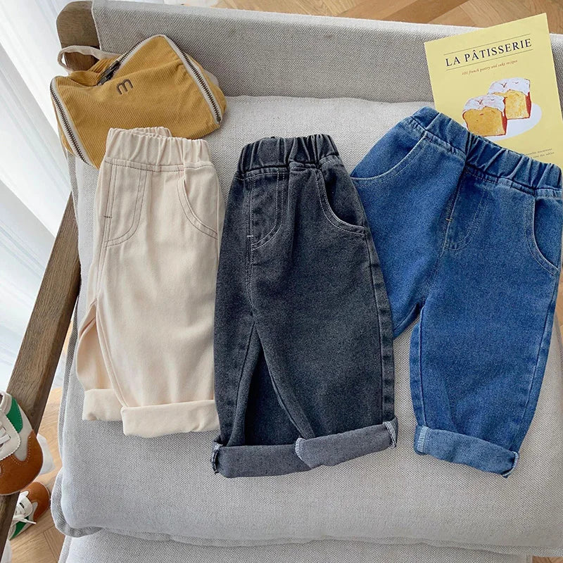 Denim Delight: Stylish Kids Jeans for Boys and Girls - Fashionable Trousers for Every Adventure!