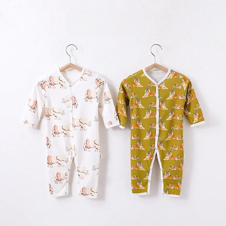 Baby Cartoon Animal Print Pattern Full Button Design Romper - The Little Big Store